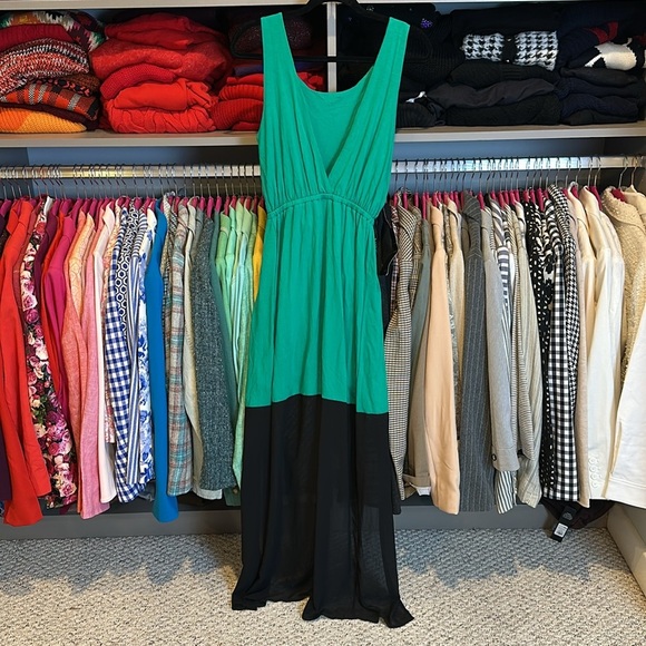 Bebe green/black v neck elastic waistband sleeveless maxi dress size XS NWT - Picture 3 of 3